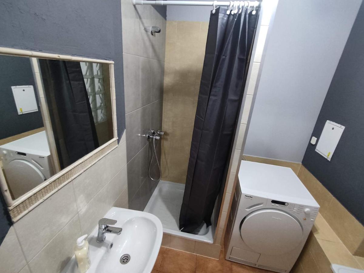 3030 Jana Spychalskiego 32 - Tanie Pokoje W Apartamencie - Samodzielne Zameldowanie - Self Check In Poznan Exterior photo